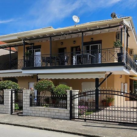 Ioulia'S Apartments Платария Екстериор снимка