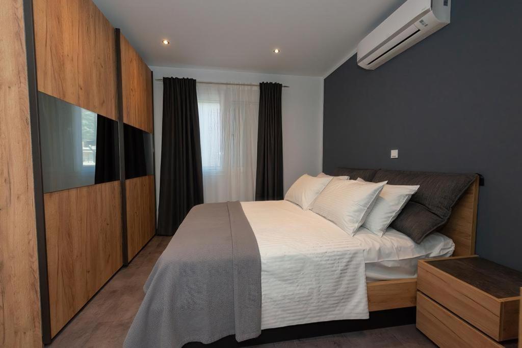 Ioulia'S Apartments Платария Екстериор снимка