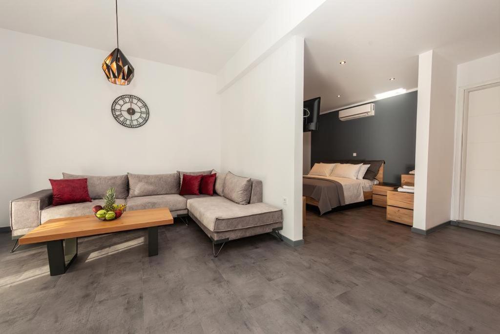 Ioulia'S Apartments Платария Екстериор снимка