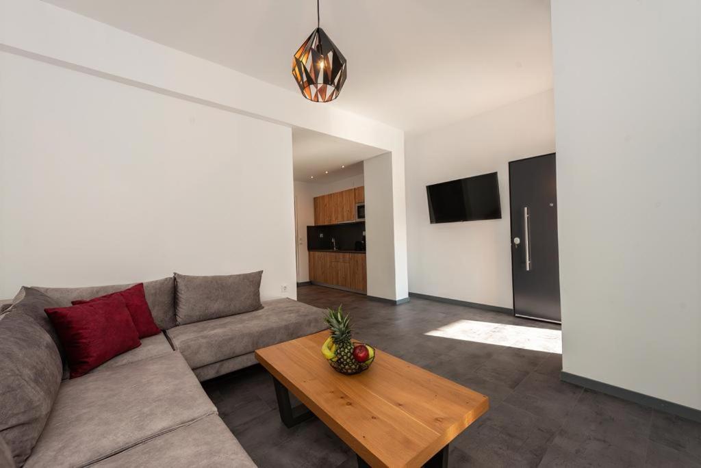 Ioulia'S Apartments Платария Екстериор снимка